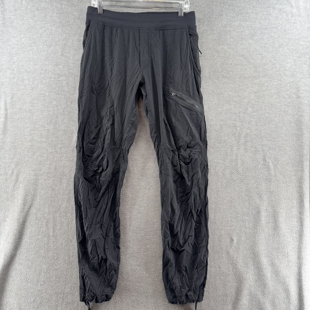 Lululemon Men's Black Jogger Pants Size Medium Zipper Pockets Elastic Waist